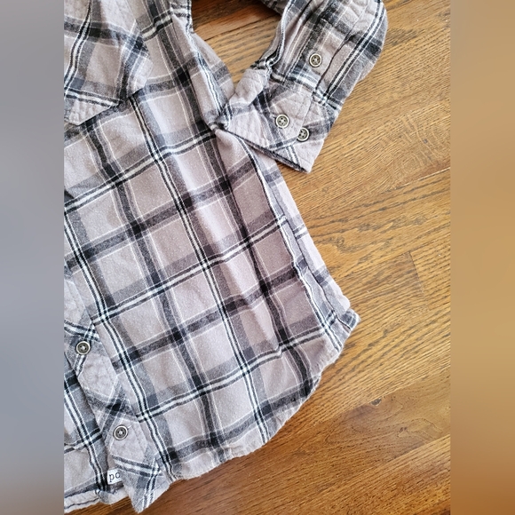 PD&C Boys 10 gray plaid button front shirt - Picture 3 of 8